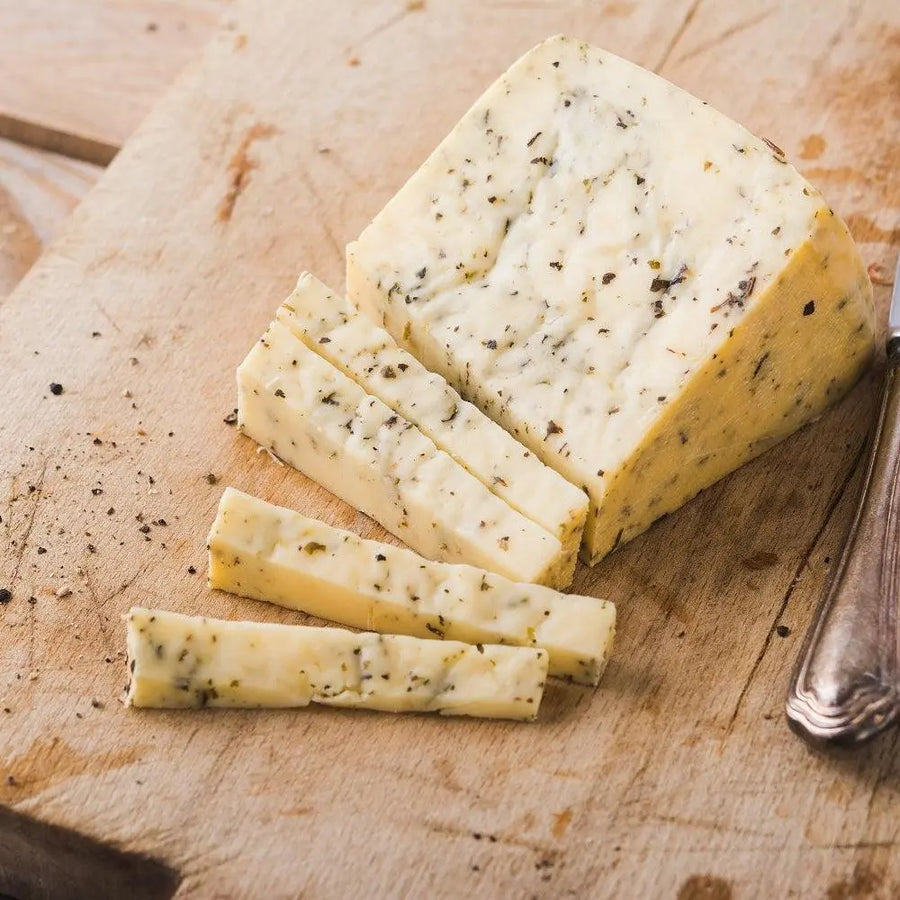 Brânză maturată cu busuioc 300g - Bacania ROD