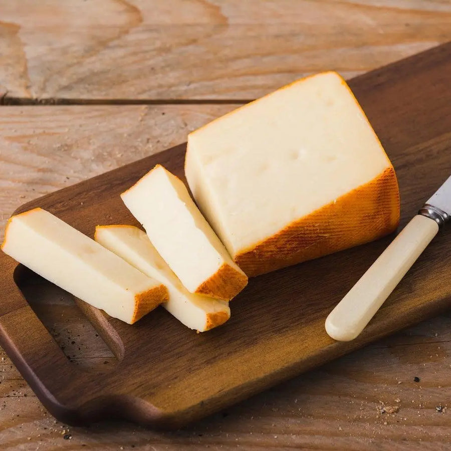 Brânză maturată Tilsit, 300g - Bacania ROD
