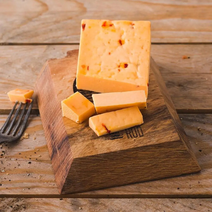 Brânză maturată iute, 300g - Bacania ROD